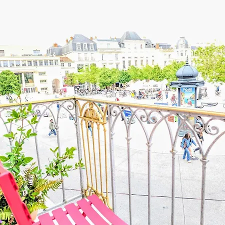 公寓 Le Castille D'or Elegant, En Face De L'hotel De