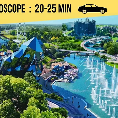 Le Castille D'or Elegant, En Face De L'hotel De *