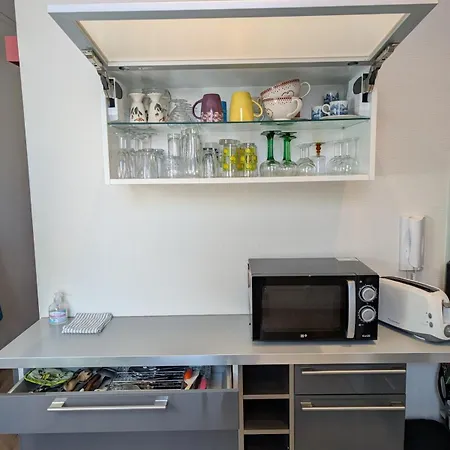 Le Castille D'or Elegant, En Face De L'hotel De