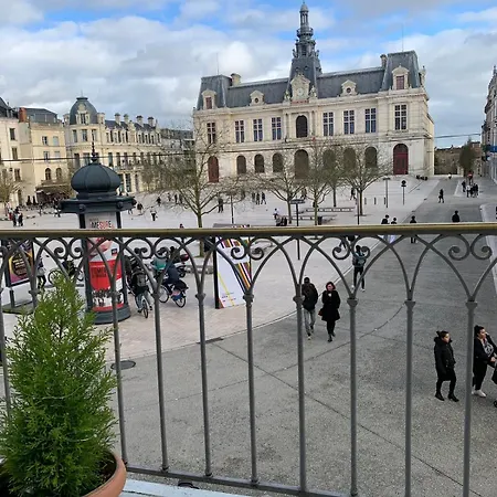 公寓 Le Castille D'or Elegant, En Face De L'hotel De
