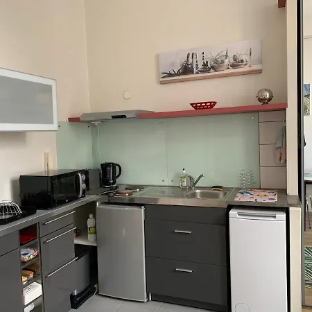 Apartment Le Castille D'or Elegant, En Face De L'hotel De *