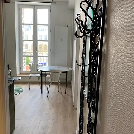 Apartment Le Castille D'or Elegant, En Face De L'hotel De