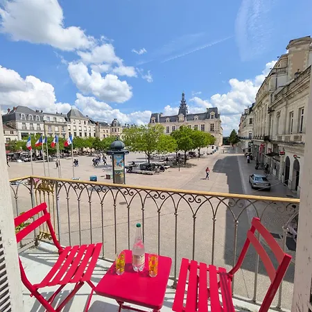 Le Castille D'or Elegant, En Face De L'hotel De
