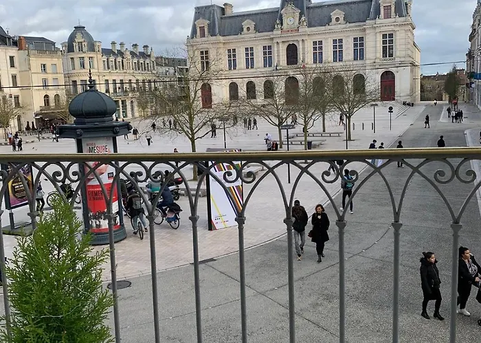 Apartment Le Castille D'or Elegant, En Face De L'hotel De