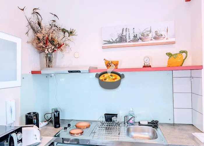 Le Castille D'or Elegant, En Face De L'hotel De Poitiers