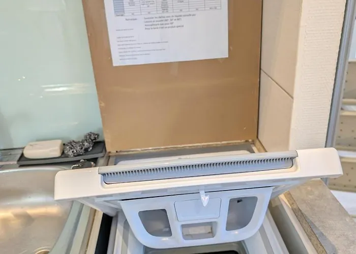 Le Castille D'or Elegant, En Face De L'hotel De Apartment Poitiers