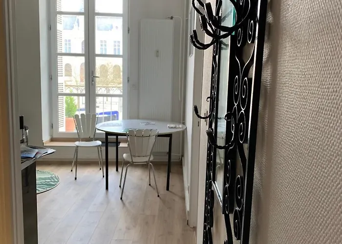 Apartment Le Castille D'or Elegant, En Face De L'hotel De