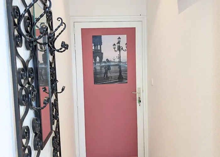 Apartment Le Castille D'or Elegant, En Face De L'hotel De *